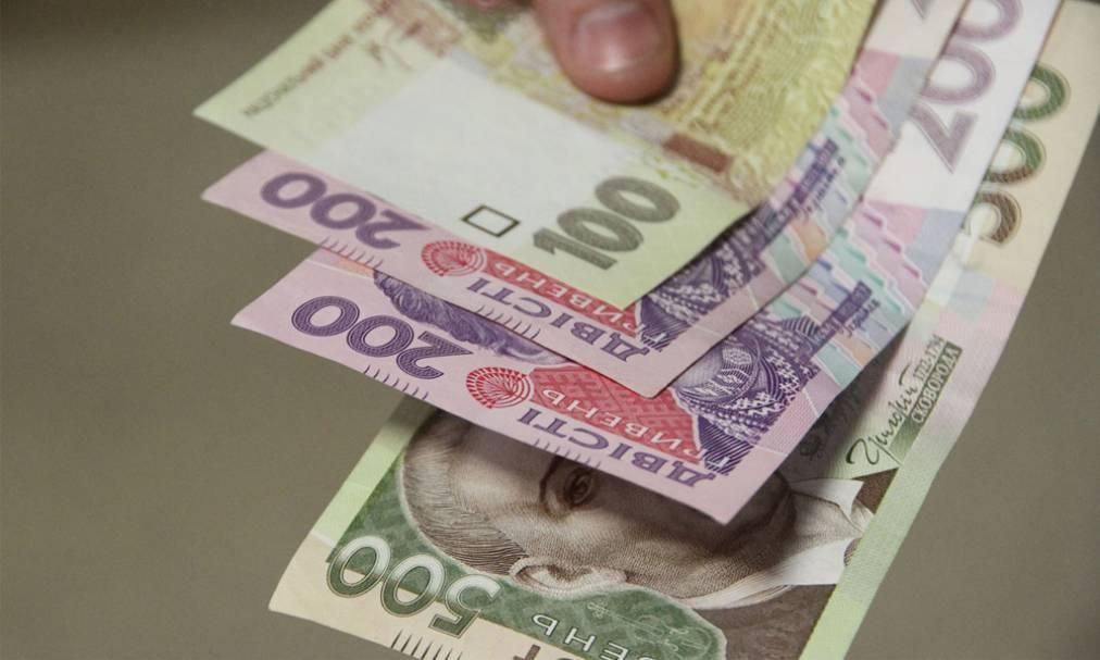 Гривня суттєво втратить у 2018 році: що може врятувати її від падіння Гривня суттєво втратить у 2018 році: що може врятувати її від падіння