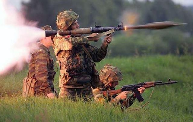 Сили АТО дають відсіч бойовикам із гранатометів: серед військових є поранені