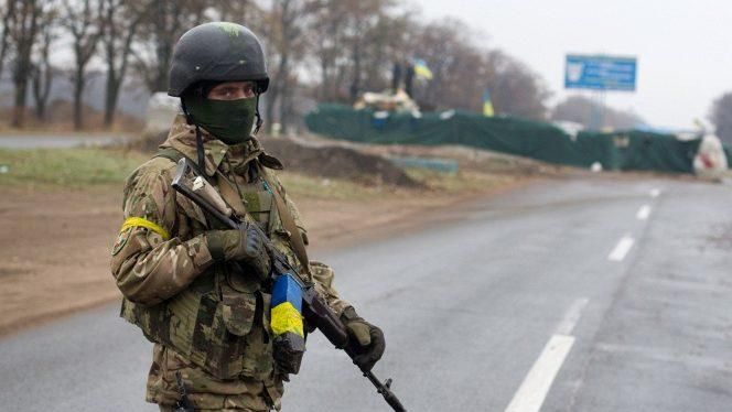 Как украинские военные приспосабливаются к усиленным обстрелам боевиков