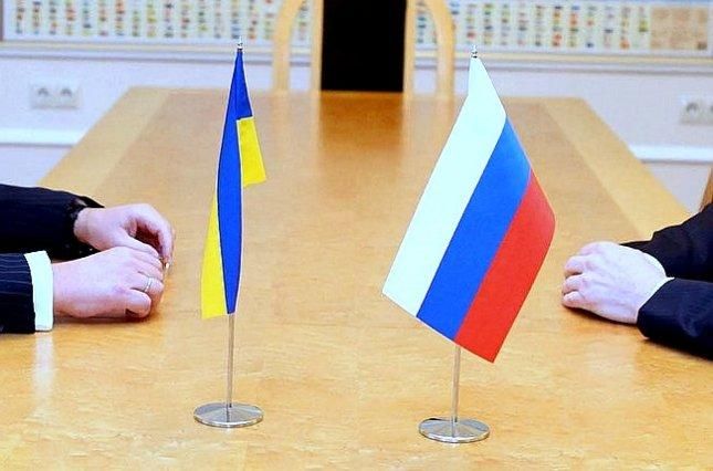 Розрив дипломатичних відносин з РФ є чистим піаром, – Романенко