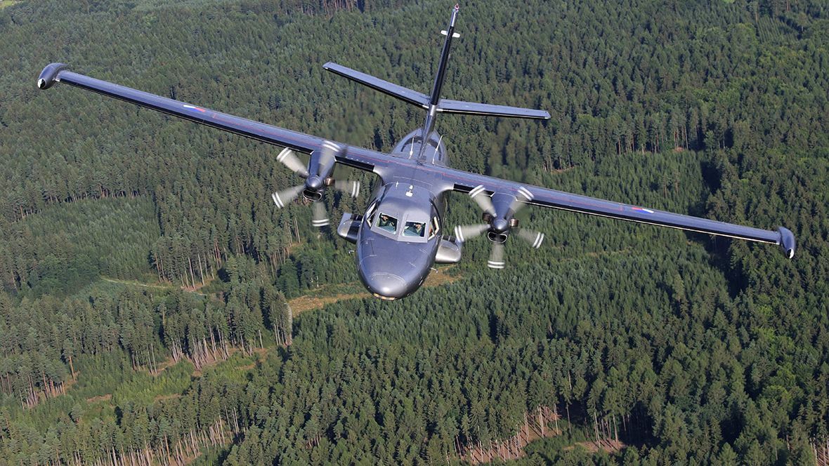 У Росії назвали три версії авіакатастрофи в Хабаровську, в якій загинуло багато людей У Росії назвали три версії авіакатастрофи в Хабаровську, в якій загинуло багато людей