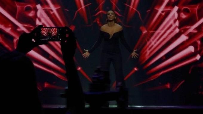 Ані Лорак несподівано виступила у Києві і зірвала бурхливі овації: відео Ані Лорак несподівано виступила у Києві і зірвала бурхливі овації: відео