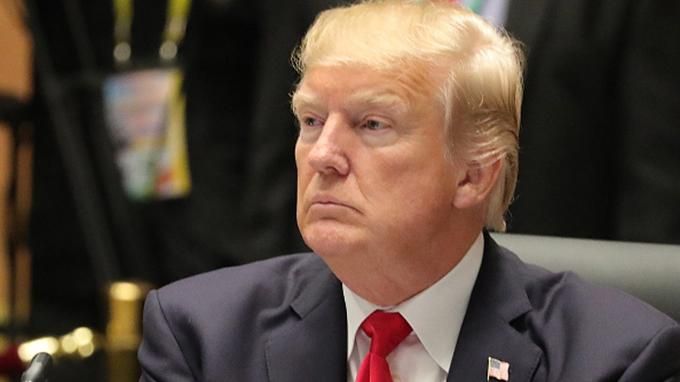 В Сенате США пересмотрели доступ Трампа к "ядерной кнопке" В Сенате США пересмотрели доступ Трампа к "ядерной кнопке"