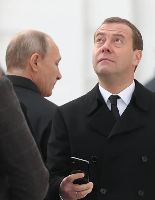 Медведєв iPhone X Медведєв iPhone X