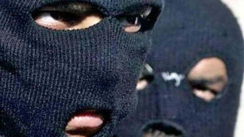 Зухвале пограбування в Києві: як зловмисники за 20 секунд здійснили злочин Зухвале пограбування в Києві: як зловмисники за 20 секунд здійснили злочин