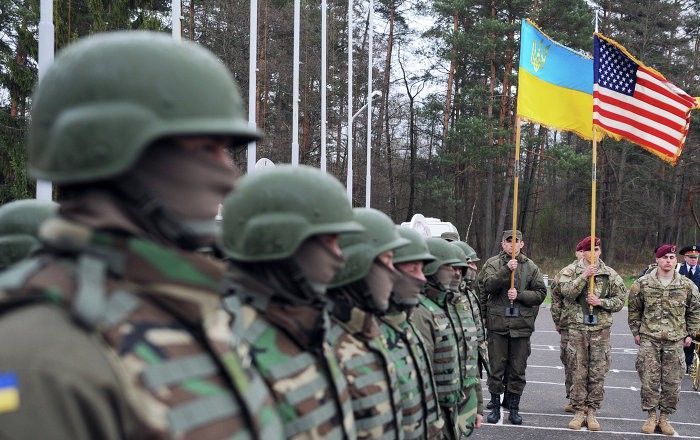 США не поспішають надавати зброю, бо мають застереження щодо України, – екс-глава СБУ