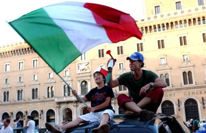 Впервые за 70 лет в Италии утвердили гимн: больше не "временный" статус
