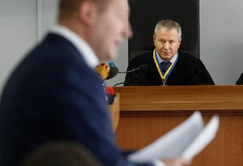 Суд у справі Януковича перевели в закритий режим через особливі покази Суд у справі Януковича перевели в закритий режим через особливі покази