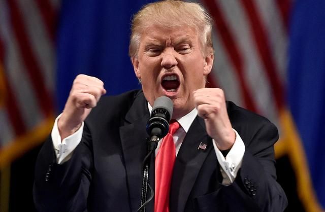 Міноборони США випадково ретвітнуло заклик до відставки Трампа Міноборони США випадково ретвітнуло заклик до відставки Трампа