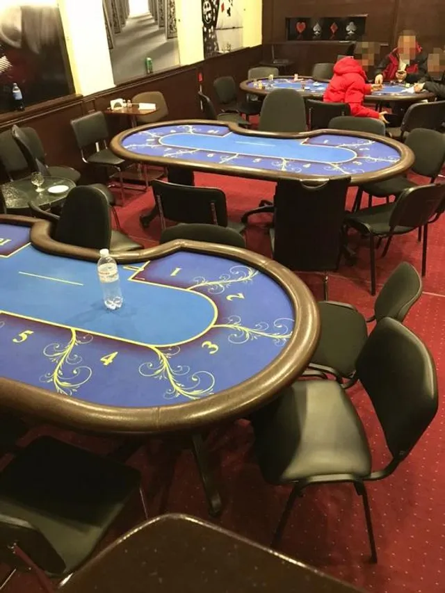 У центрі Києві викрили підпільний гральний бізнес У центрі Києві викрили підпільний гральний бізнес