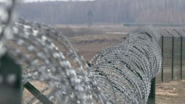 Россия начала строительство стены на админгранице с оккупированными Крымом Россия начала строительство стены на админгранице с оккупированными Крымом