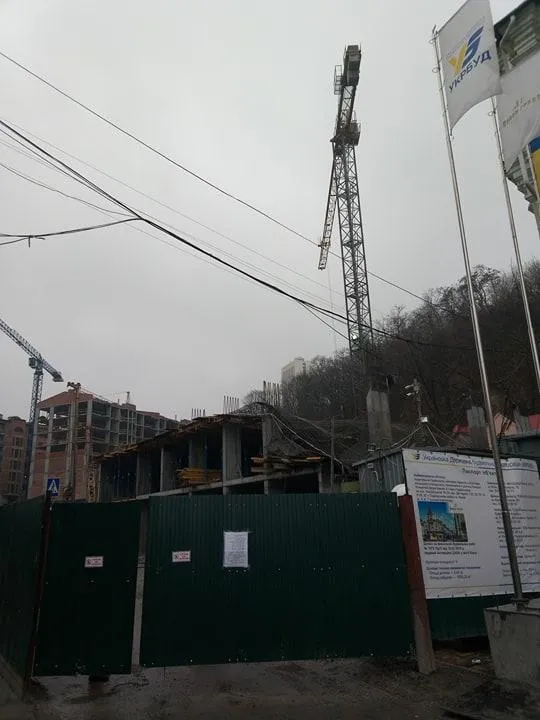 Обвал будинку на Воздвиженці Обвал будинку на Воздвиженці