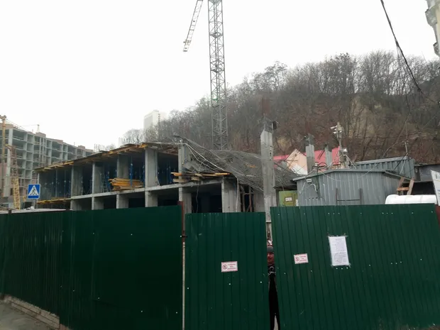 Обвал будинку на Воздвиженці Обвал будинку на Воздвиженці