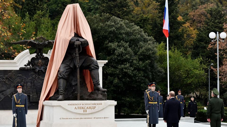 Всі пам’ятники російських окупантів в Криму будуть знесені протягом одного тижня, – Чубаров