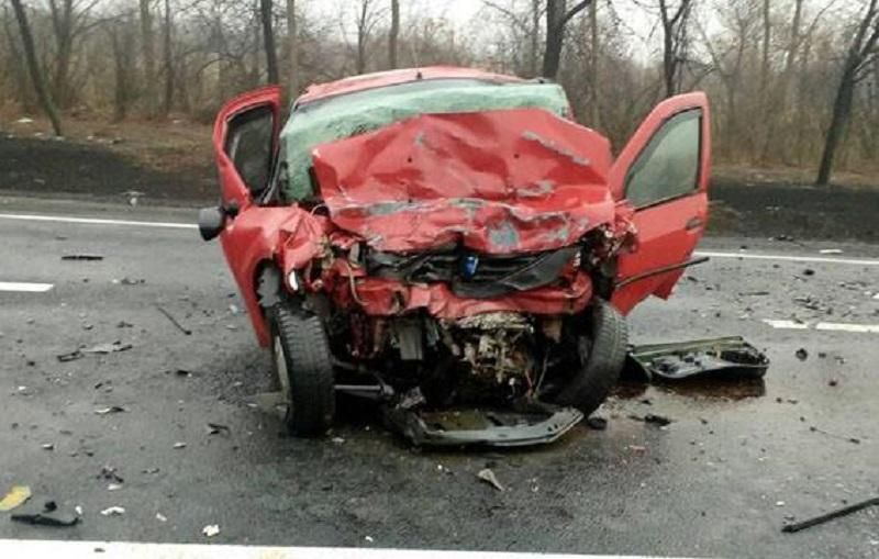 Біля Слов’янська трапилася смертельна ДТП: опублікували фото Біля Слов’янська трапилася смертельна ДТП: опублікували фото