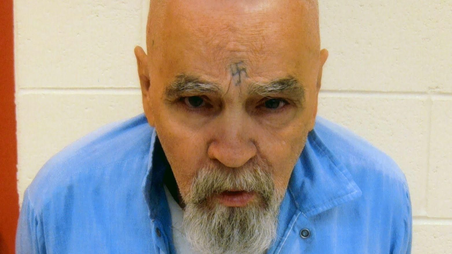 Чарльз Менсон помер - серійний убивця Чарльз Менсон помер - серійний убивця