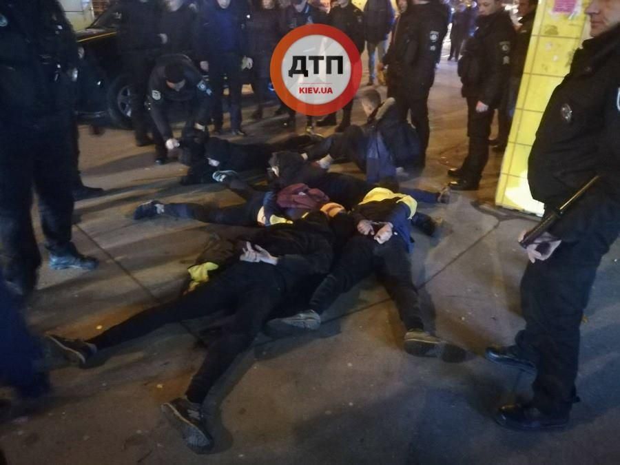 В Киеве произошли масштабные беспорядки: опубликовано фото В Киеве произошли масштабные беспорядки: опубликовано фото