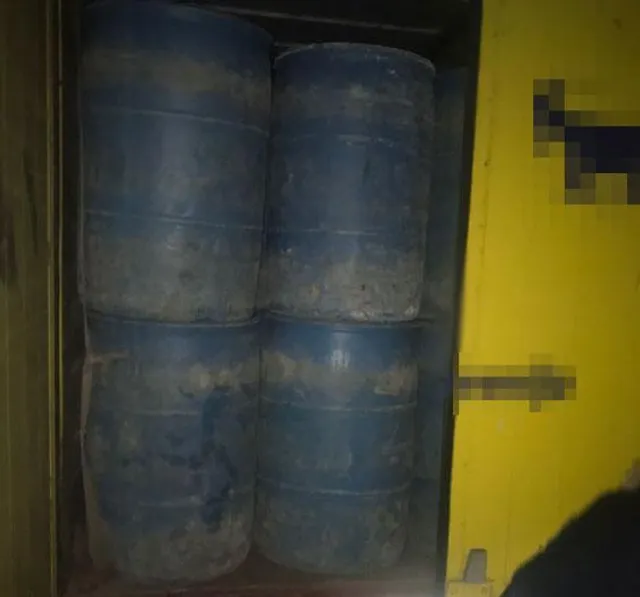 Поліція в Одесі викрила 60 тисяч літрів контрабандного спирту Поліція в Одесі викрила 60 тисяч літрів контрабандного спирту