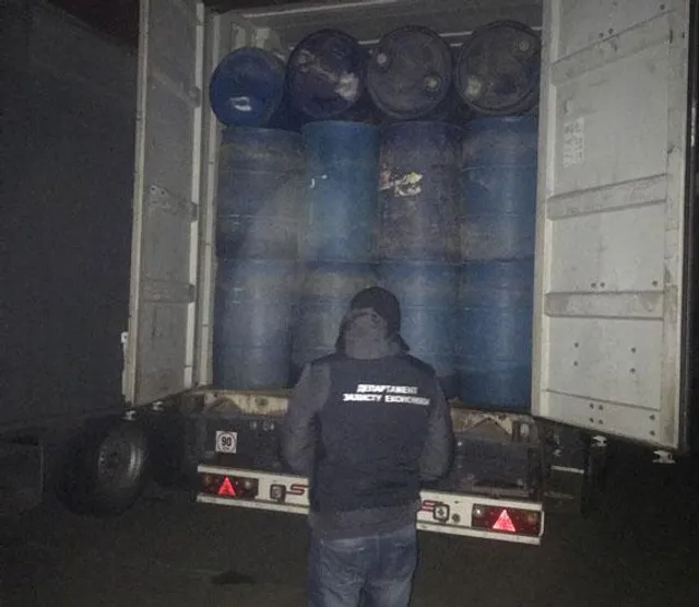 Поліція в Одесі викрила 60 тисяч літрів контрабандного спирту