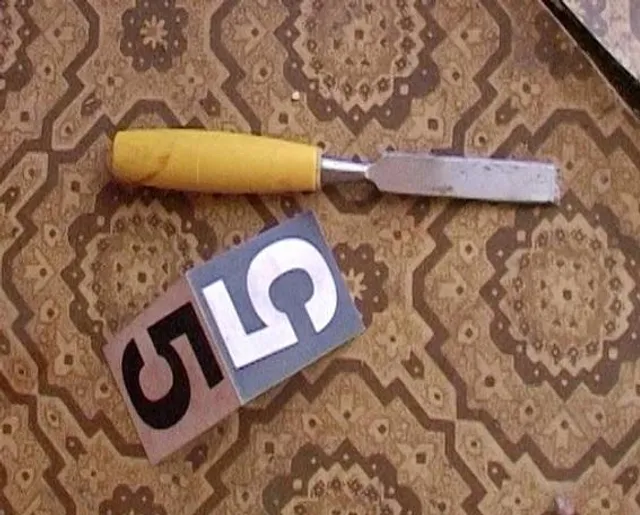 Ревнивий чоловік у Києві шваброю забив свою дружину до смерті Ревнивий чоловік у Києві шваброю забив свою дружину до смерті