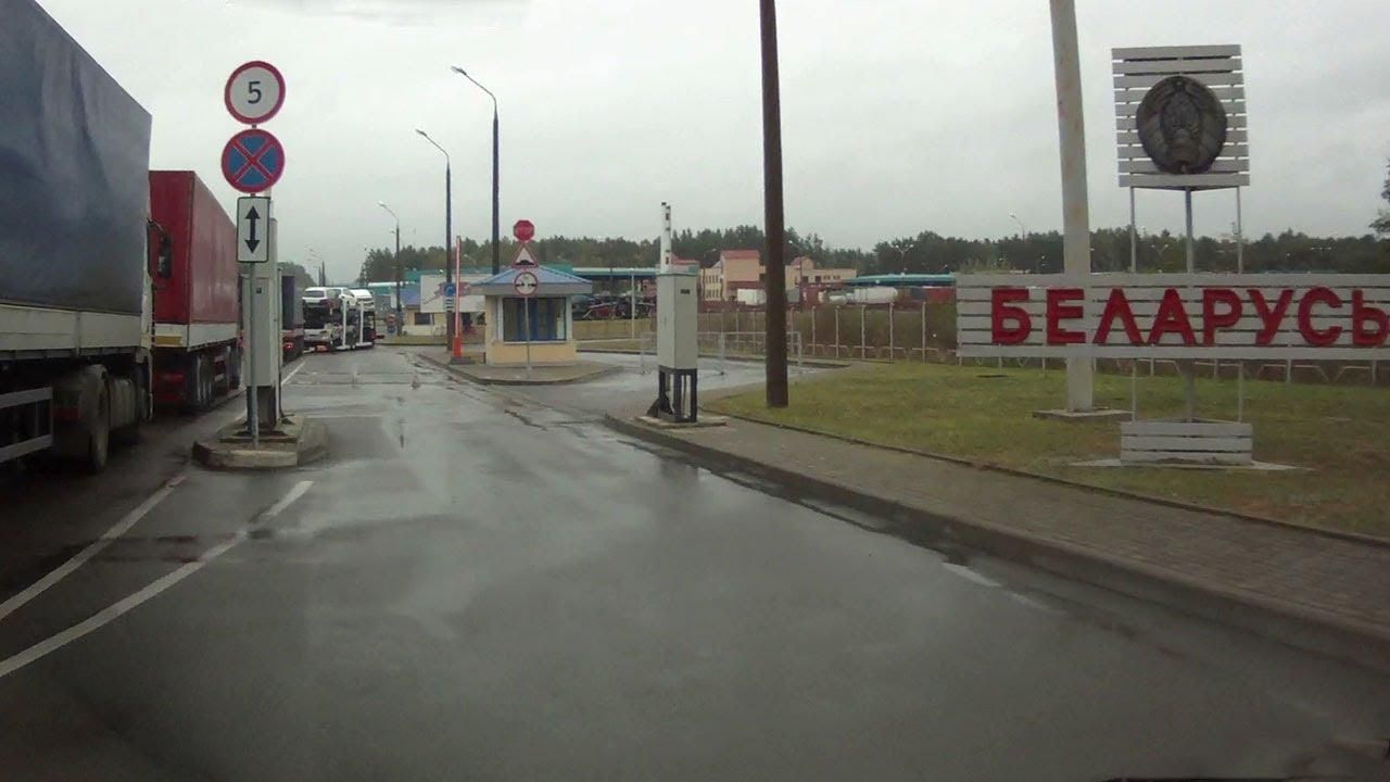 В Білорусі затримали трьох українців В Білорусі затримали трьох українців