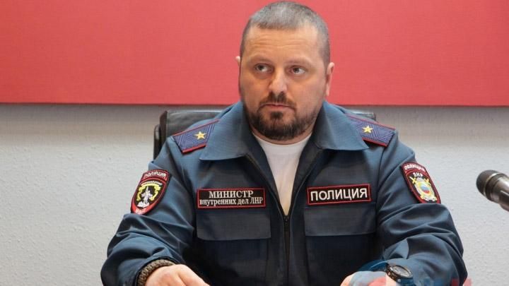 "Військовий переворот" у Луганську: хто стоїть за Корнетом