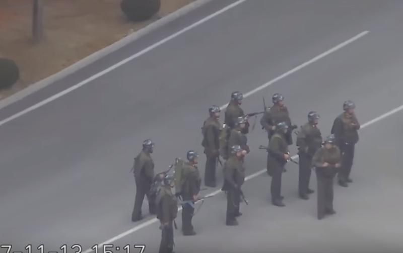 З'явилось відео втечі та переслідування солдата КНДР у Південну Корею
З'явилось відео втечі та переслідування солдата КНДР у Південну Корею