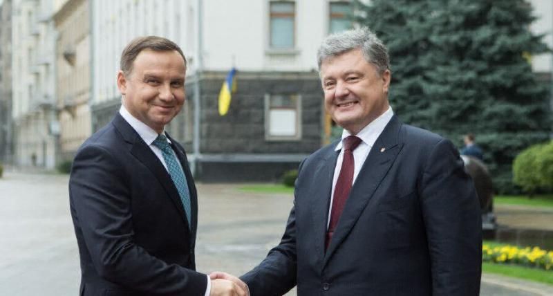 Шаг навстречу: Варшава восстановит разрушенные места памяти украинцев на юге страны
Шаг навстречу: Варшава восстановит разрушенные места памяти украинцев на юге страны