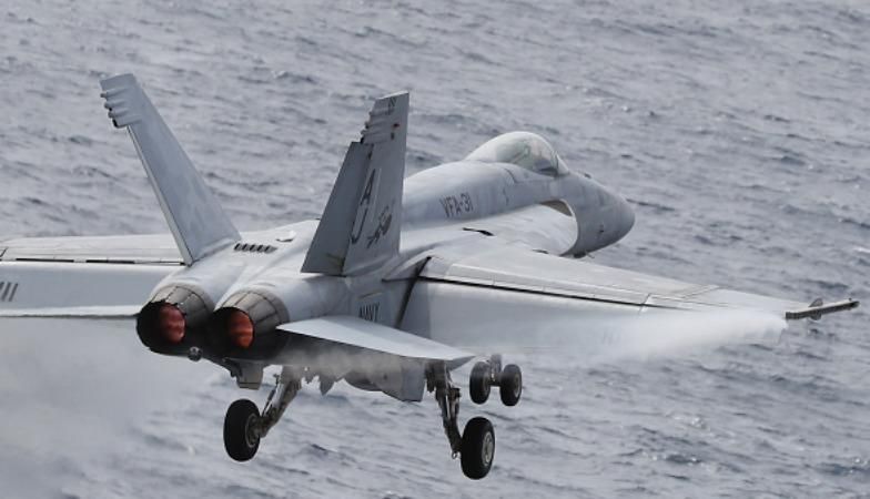 Військовий літак США зазнав аварії біля Японії