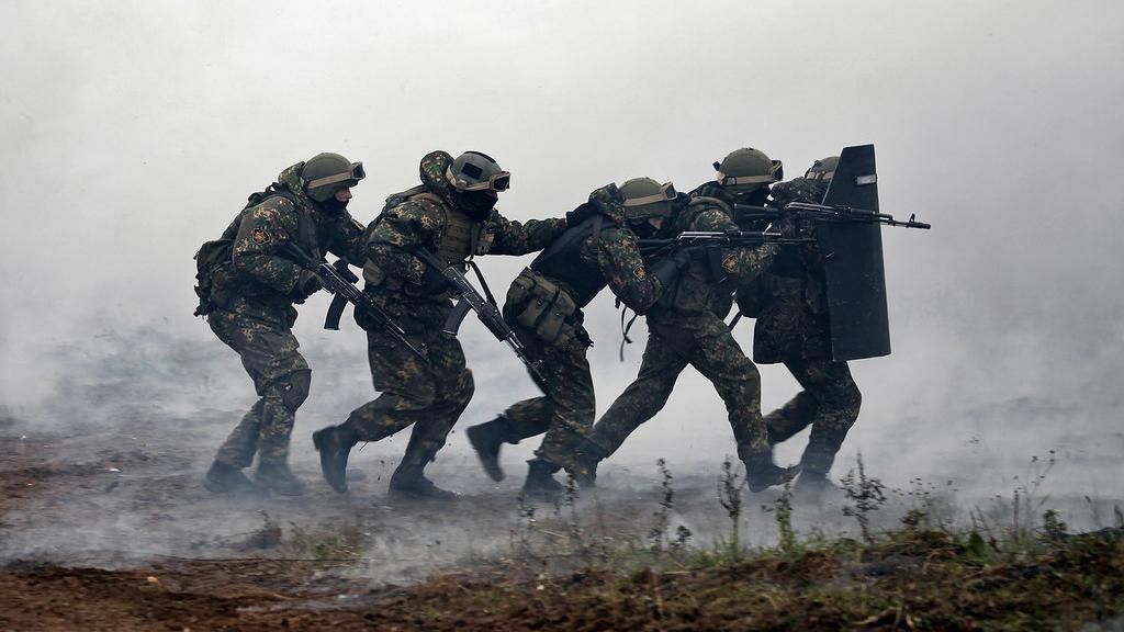 Переворот у "ЛНР" посилюється: силовики Корнета здійснили успішний штурм "генпрокуратури" "ЛНР" Переворот у "ЛНР" посилюється: силовики Корнета здійснили успішний штурм "генпрокуратури" "ЛНР"