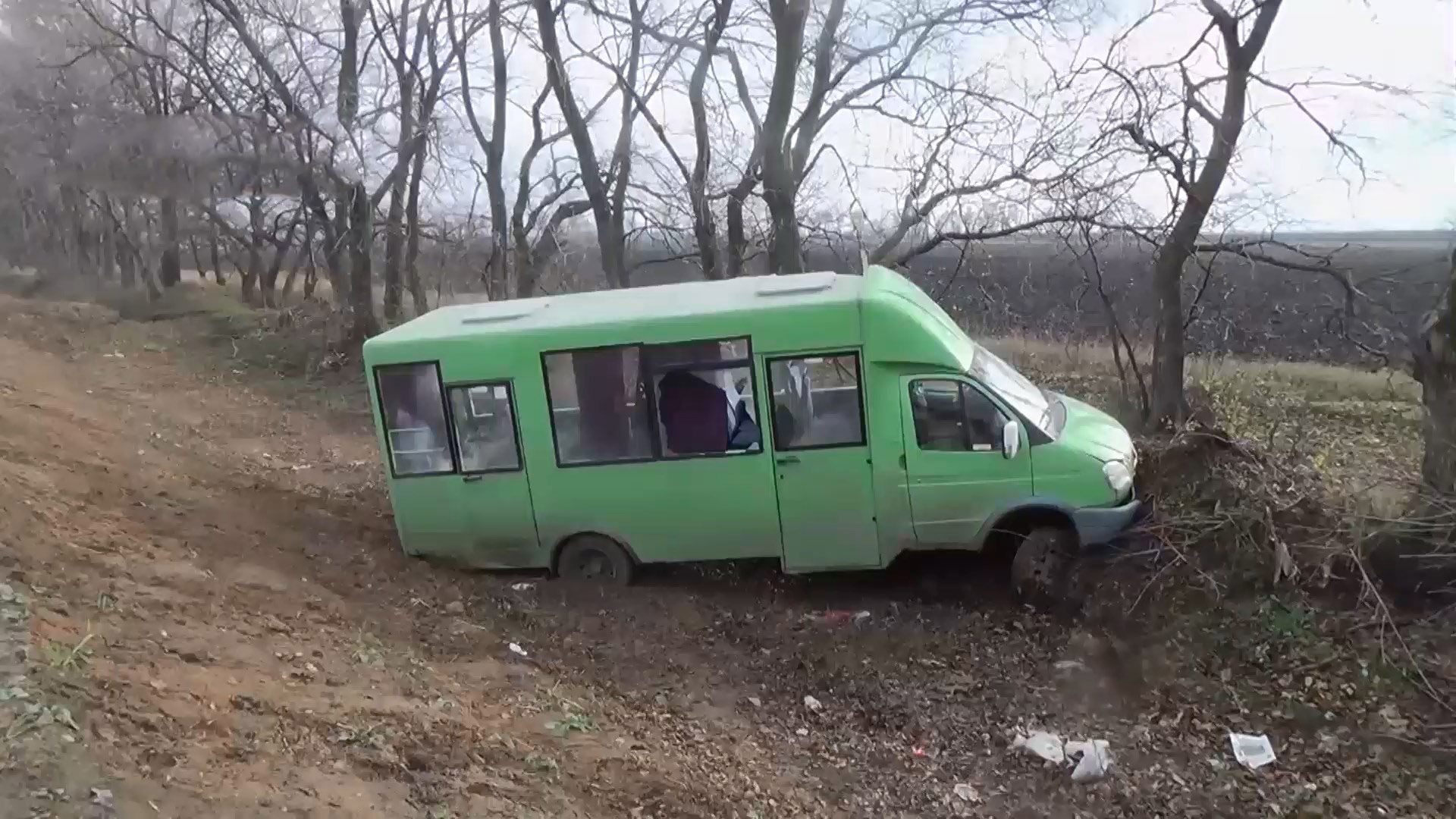 В Полтавской области столкнулись маршрутка и грузовик, погиб человек