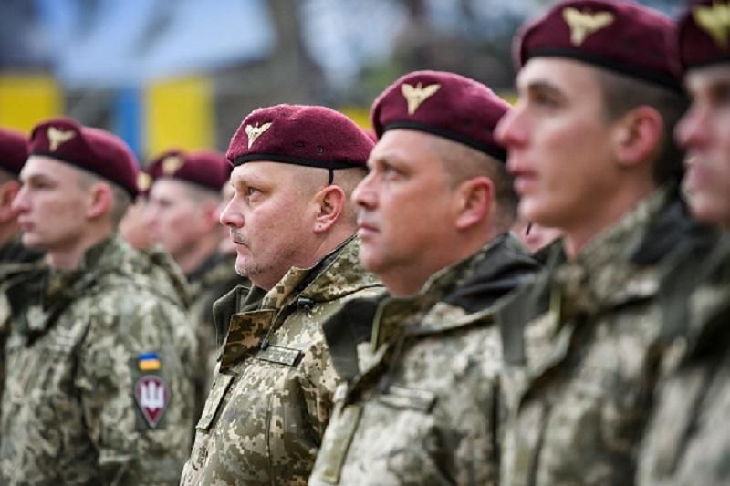 Військовим дозволили не голитися Військовим дозволили не голитися