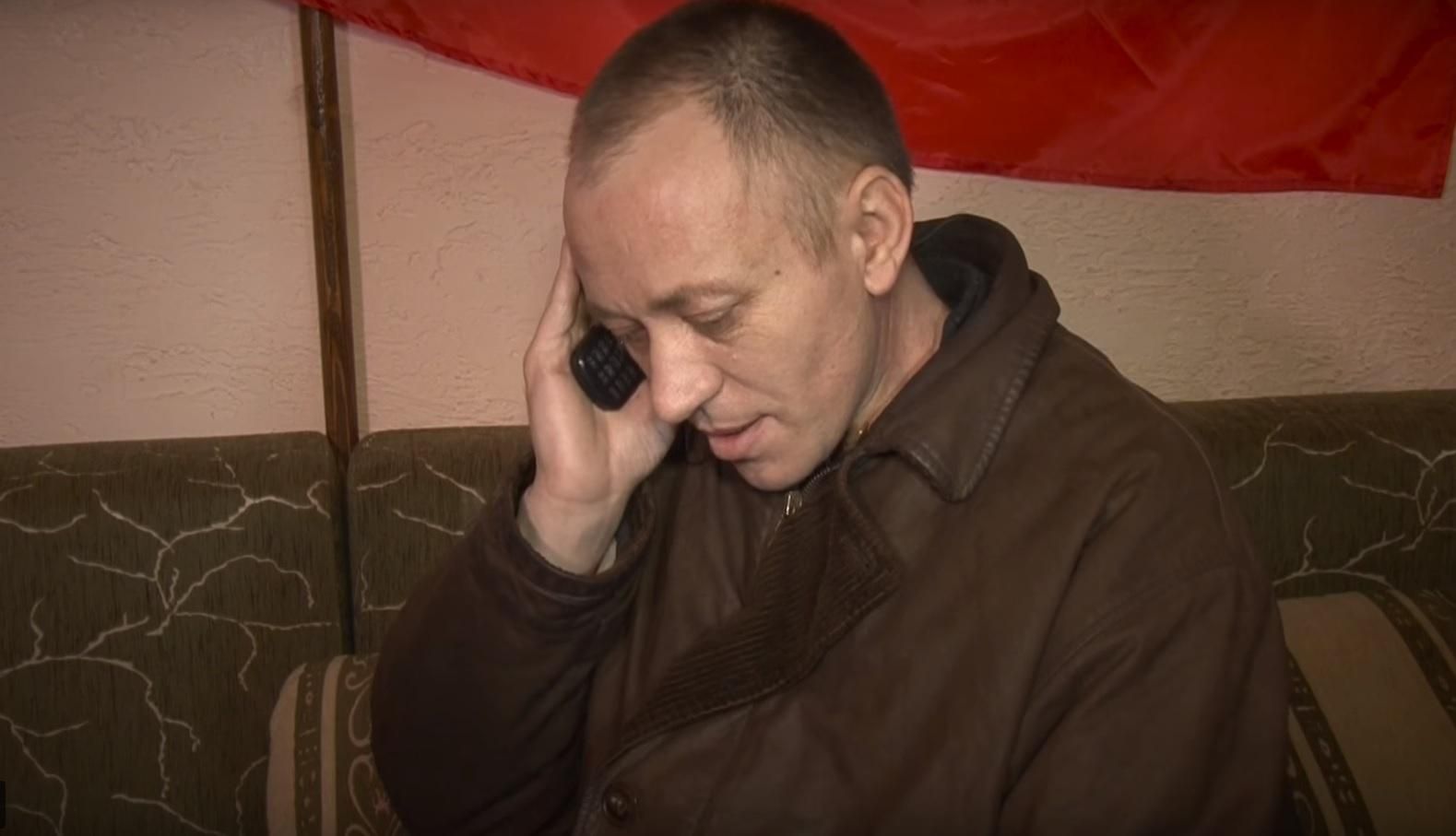 Бойовики показали українських полонених, які розмовляють з рідними Бойовики показали українських полонених, які розмовляють з рідними