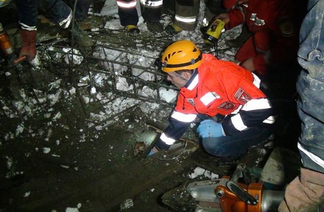 В Івано-Франківську обвалилася стіна християнської школи: є жертви В Івано-Франківську обвалилася стіна християнської школи: є жертви