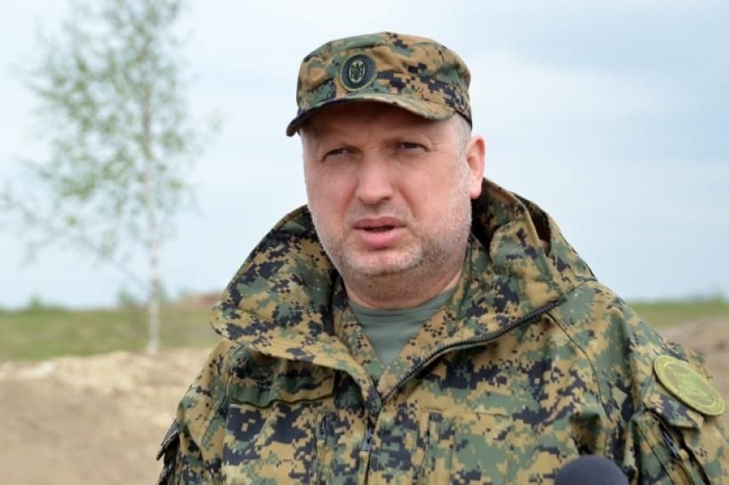 Россия ввела дополнительные войска на Донбасс, – Турчинов