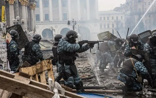 Євромайдан-2014. Беркут стріляє по активістам