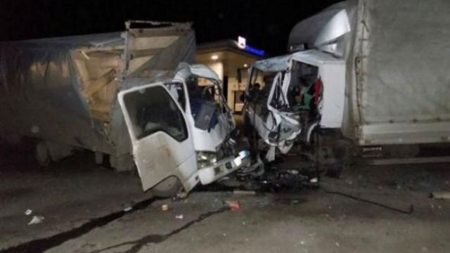 Потужна аварія на Вінниччині: зіштовхнулись дві вантажівки, водії не вижили