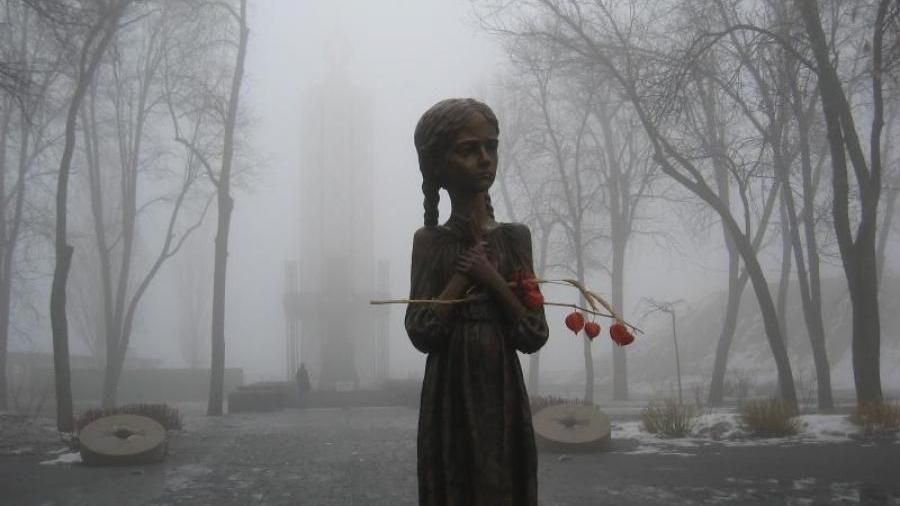 Украина в Twitter остро ответила России по поводу Голодомора и Сталина Украина в Twitter остро ответила России по поводу Голодомора и Сталина