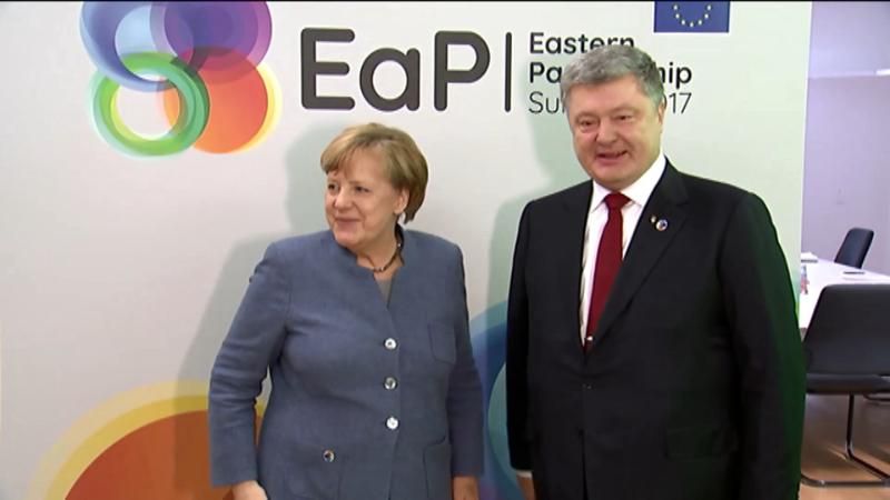 Про що Порошенко говорив із Меркель в рамках брюссельського саміту
