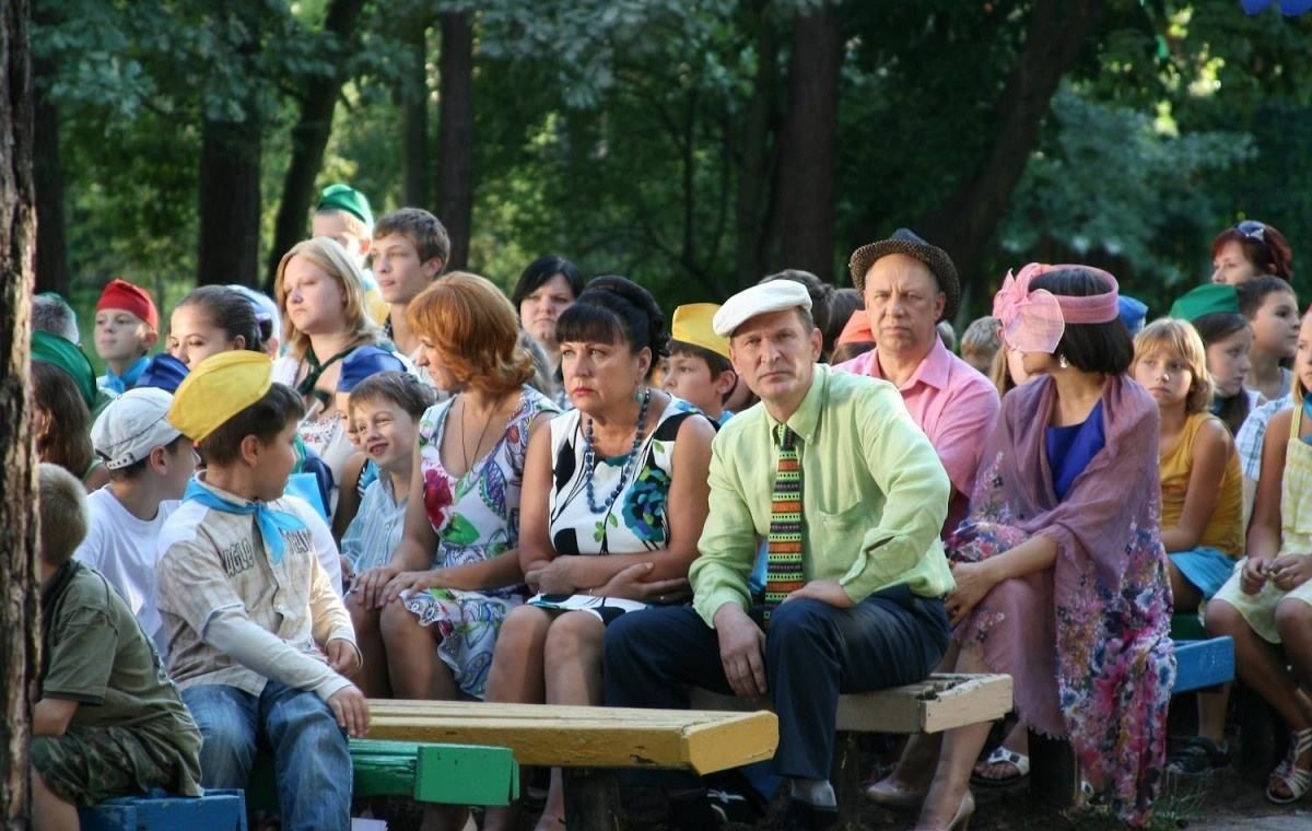 Тухлый совок, – журналистка проехалась по "Сватах" и Зеленскому Тухлый совок, – журналистка проехалась по "Сватах" и Зеленскому