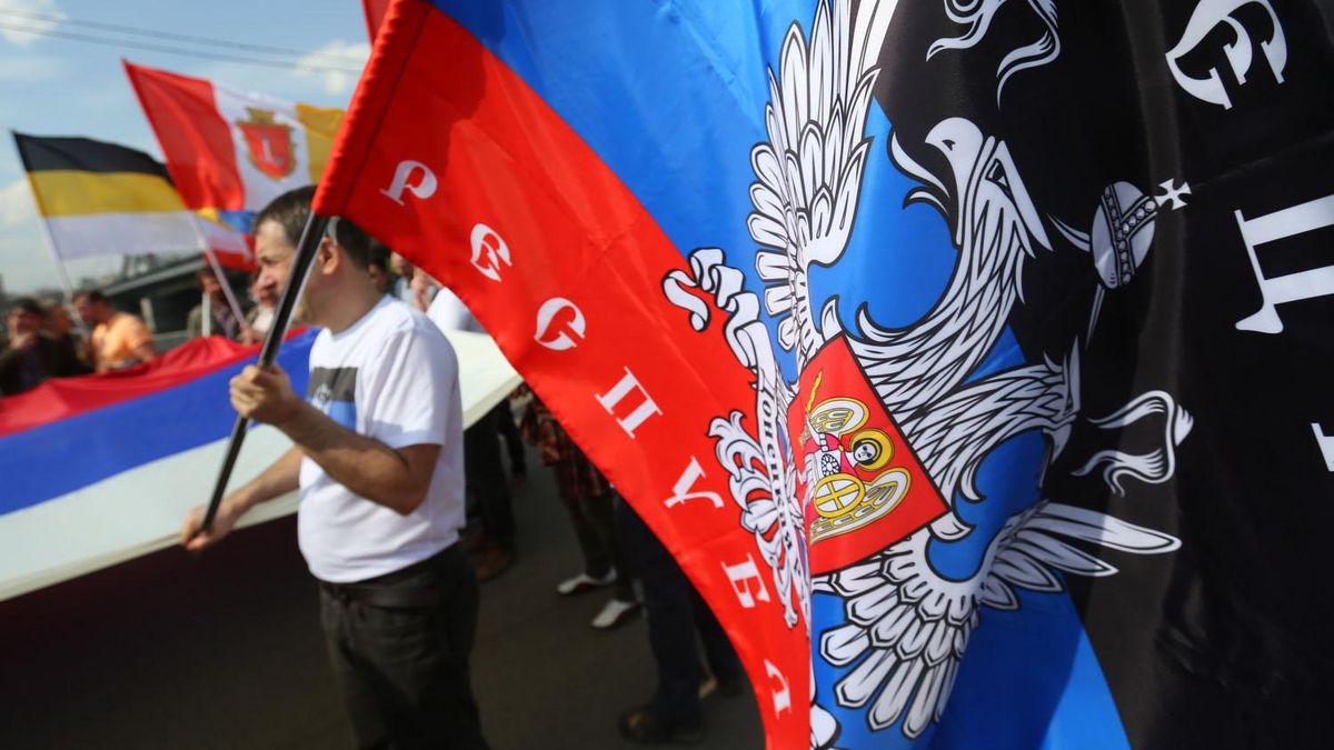 У Луганську поширюють листівки із закликами до "об'єднання" з "ДНР", – Клименко У Луганську поширюють листівки із закликами до "об'єднання" з "ДНР", – Клименко