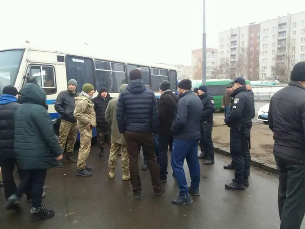 На Волині проведено виховну бесіду із водієм маршрутки, який висадив сина загиблого бійця АТО 