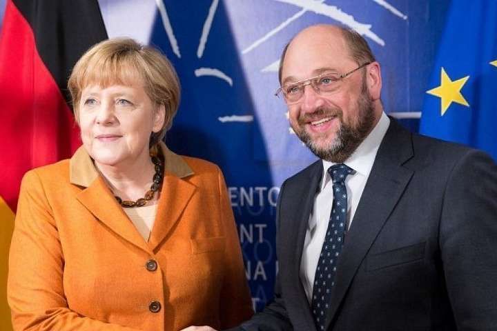 Меркель согласилась на союз с оппозицией ради "большой коалиции"