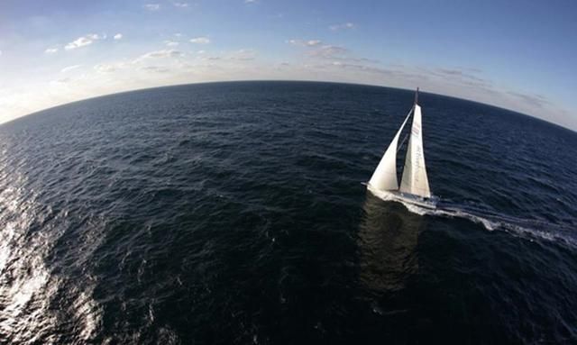 Пропавшую яхту с супругами поляков нашли в Атлантическом океане Пропавшую яхту с супругами поляков нашли в Атлантическом океане