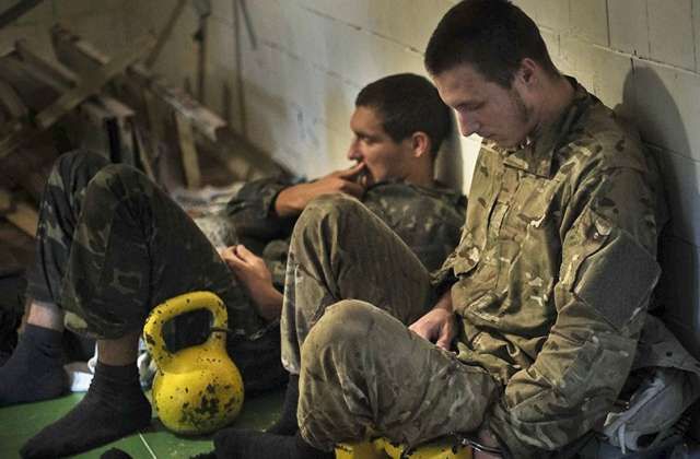 Украинским военнопленным в Луганске разрешили позвонить родным