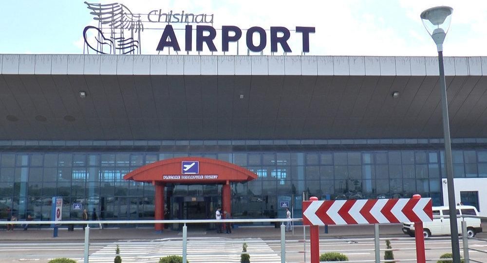 В Молдове задержали российских журналистов, их депортируют В Молдове задержали российских журналистов, их депортируют