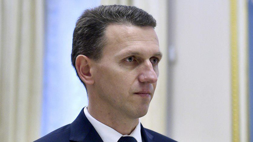 Щодо новообраного директора ДБР Труби розпочали люстраційну перевірку Щодо новообраного директора ДБР Труби розпочали люстраційну перевірку