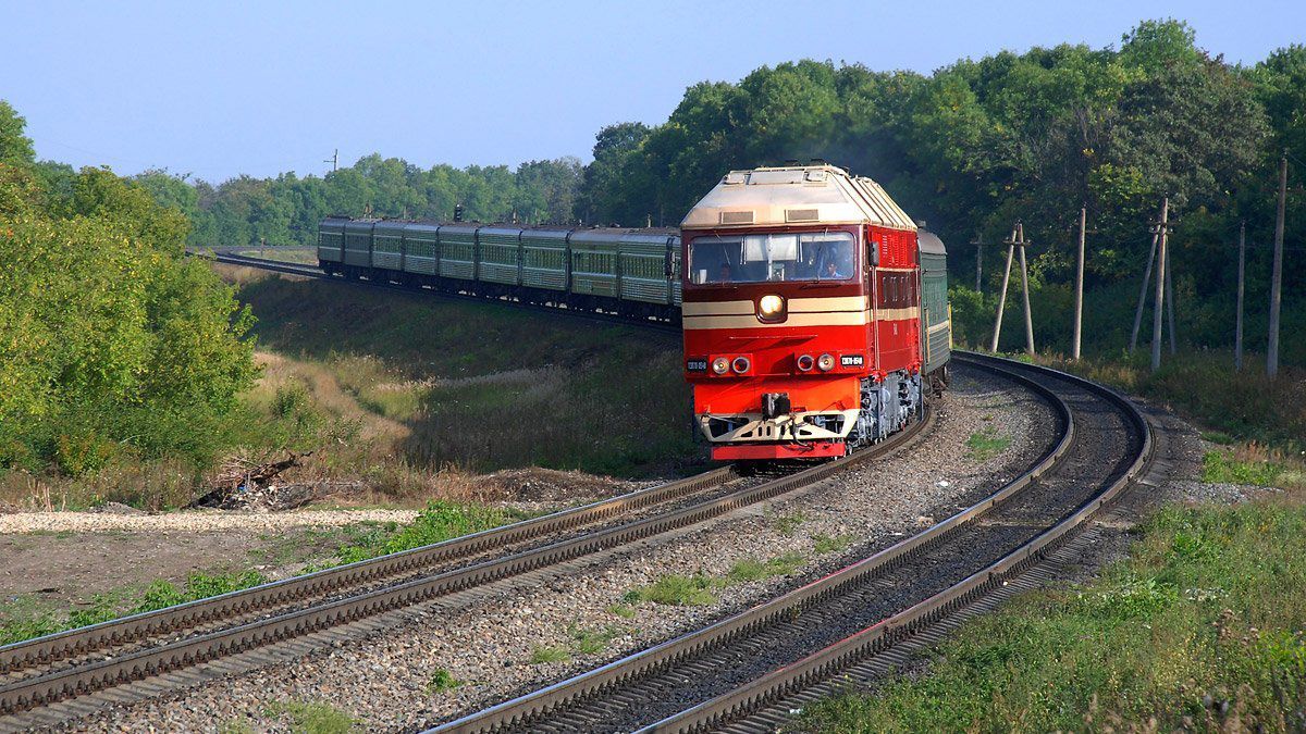 Росія повністю припиняє залізничне сполучення з Україною