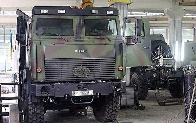 Бойовики підірвали вантажівку ЗСУ поблизу Золотого Бойовики підірвали вантажівку ЗСУ поблизу Золотого