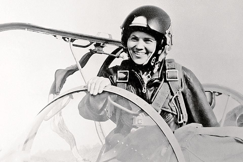Померла Марина Попович – перша жінка-льотчик, що подолала звуковий бар'єр  